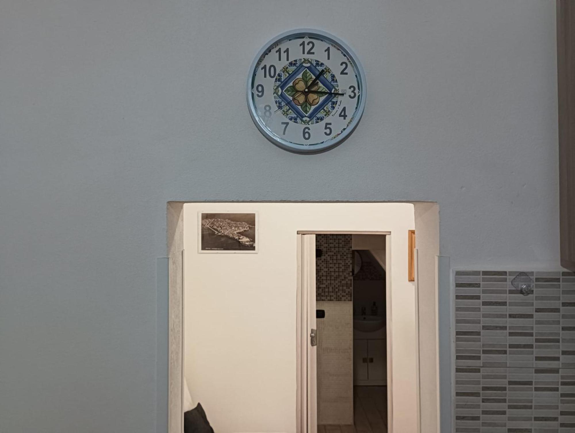 Syraka House